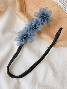 1个欧根纱花朵发髻造型器，花朵发髻造型器，花朵发髻发型造型器，蓬松发型造型工具，发饰，蓬松发圈造型器