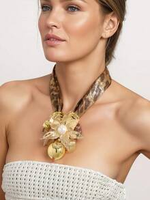 Exaggerated Metal Flower Pendant Leopard Print Silk Scarf Necklace, Niche Design Retro Light Luxury Choker