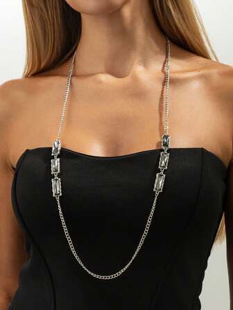 1件朋克几何长方形亚克力装饰长项链，适合女性参加派对和日常佩戴，是宴会服装的理想搭配。