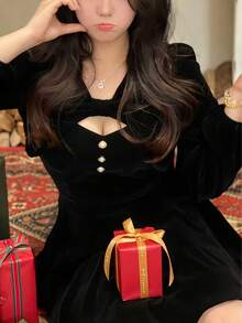 فستان سهرة من قطعتين مكون من فستان أسود مخملي ذو حمالات رفيعة مع شال قصير طويل الأكمام، مناسب لفصلي الخريف والشتاء، مناسب لارتداء في رأس السنة، الاستضافة، والعروض المسرحية - متعدد الألوان - مشاهدة 6