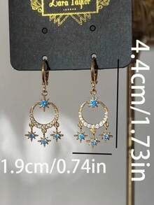 rundraw 2 piezas Nuevos pendientes de cobre dorado con incrustaciones de circonita en diseño geométrico de estrella de 2026 Otoño/Invierno, adecuados para uso diario, citas, fiestas y celebraciones, combinan con atuendos y accesorios diarios, mejor regalo para amigos