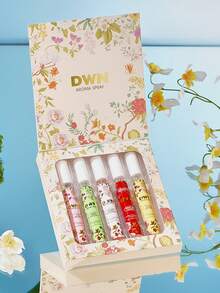 1/5瓶装（5 x 10毫升）香氛喷雾，多层提神喷雾，持久留香，释放优雅花香柑橘木香，适用于室内、室外、约会、派对、聚会、节日、居家、办公等场合，也是馈赠亲朋好友的理想之选。