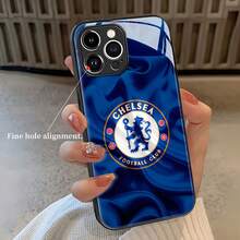 Funda para móvil Chelsea FC de cristal templado HD, con el emblema del león y fondo azul marino. Compatible con  17,  16,  16 Pro Max,  15,  15 Pro Max,  14,  13,  12 y  11 Pro. Fabricada en TPU, ofrece protección antigolpes. Un regalo ideal para familiares, amigos, niños, cumpleaños, Año Nuevo Chino, vacaciones, parejas y San Valentín. - Negro - Ver 4