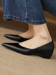 Vintage Brown Pointed Toe Flat Shoes For Women, New French Color-Blocking Low Vamp Platform Shoes, All-Season - Black - View 2