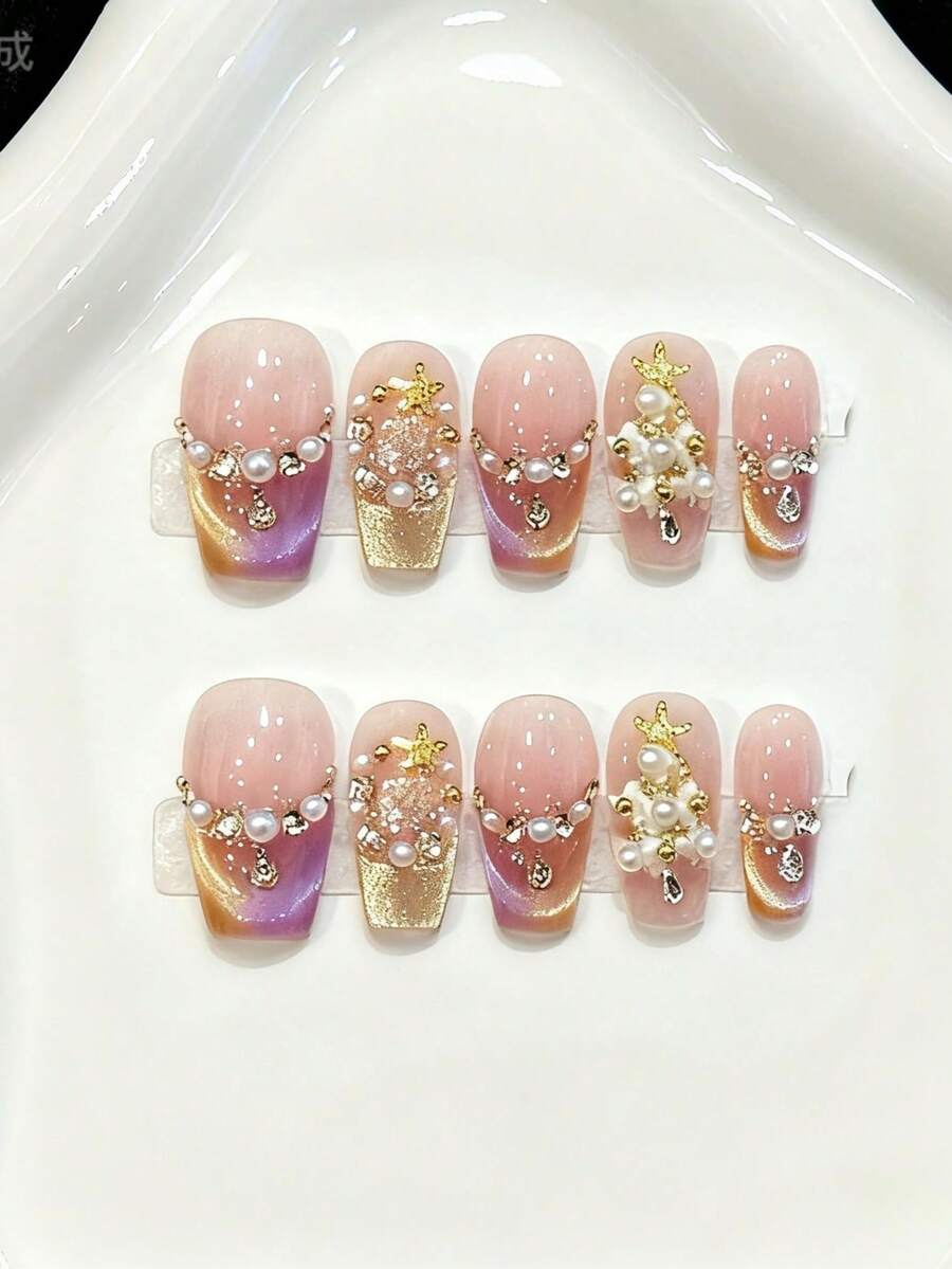 10片装短款棺材形手工按压式美甲贴片，适合派对和日常佩戴，多种颜色可选，彩虹色，闪亮耀眼，圣诞祝福。易于佩戴。10片装Y2K风格手工按压式美甲贴片，闪亮夺目，适合女孩和女士在节日派对和日常佩戴。手工按压式美甲贴片。 - 彩色 - 查看 1