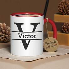 1 Hotelling Priis V Mug - Handmade Ceramic Coffee Mug With "Victor" Design, Non-Slip, Reusable, Machine Washable, Ideal For Home And Holiday Gifts (Christmas, Halloween, Thanksgiving), Coffee Bar Accessories, Initial K Mug, Creative Mug, Giant Coffee Mug, Large Mug, Cursive Letter, Cursive Text, Special Theme, Coffee Mug For Professionals, Mugs, Coffee Cup/Cup And Mug. - 紅色 - 查看 2