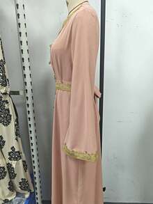 Rochie de damă, cu decolteu în V, cu centură de culoare contrastantă, cu mânecă lungă, în stil arab - Roz - Vizualizare 2