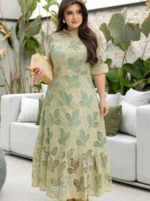 Livia Dress | Evangelical Dress | Long | Lace | Elegant Dress | Evangelical Fashion 2025 | Romantic Dress | Elegant Lace Dress | Ruffled Hem | Vacation | Half Sleeve | Casual Chic Look. - 橄欖綠 - 查看 2