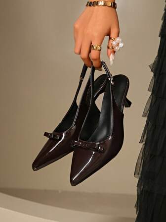 Zapatos formales de mujer de color café oscuro, tacones altos para el trabajo, con correa de tobillo y cierre con hebilla, punta afilada, tacón de aguja, decoración de mariposa, adecuados para fiestas, reuniones, trabajo, eventos