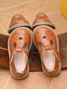 1 Pair Comfortable, Fashionable, Minimalist British Style Lightweight Non-Slip Girls Loafers - Brown - View 3