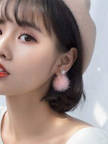 1 Pair Elegant Women's Jewelry Fashion Pearl & Faux Fur Ball Dangle Earrings, Chic Accessory Gift For Party