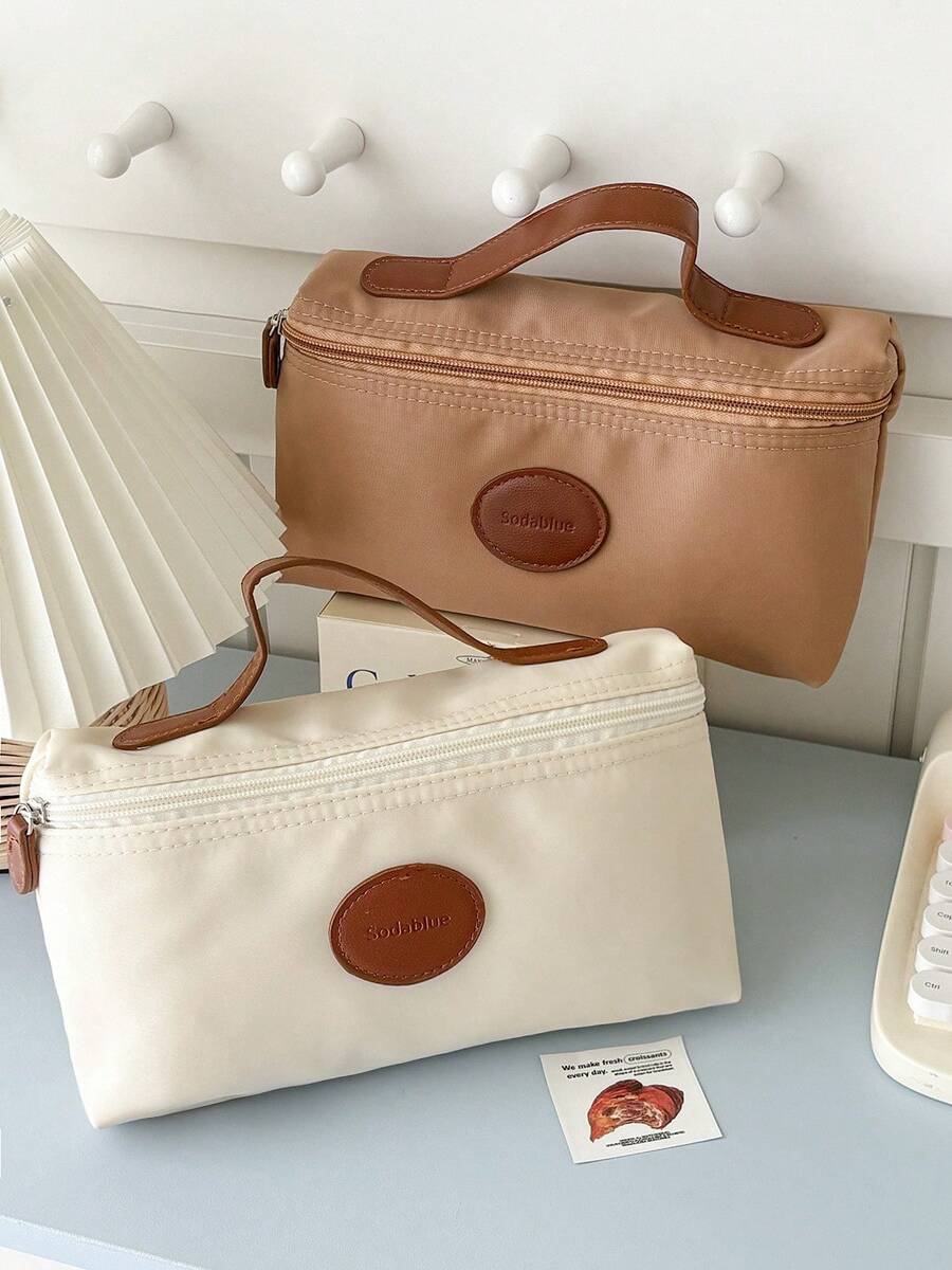 Stylish And Lightweight Portable Cosmetic/Toiletry Bags Are Suitable For Both Men And Women, Making Them Convenient Travel Storage Items.