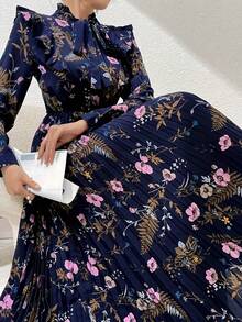 花卉印花系带长裙，领口饰有荷叶边，优雅长袖褶裥A字摆长裙，女装春季款 - 藍色 - 查看 4