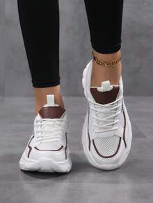 2025年流行厚底运动鞋，爆款，厚底，学生款，百搭，轻便，软底，高端运动鞋