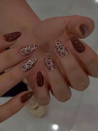 10pcs Handmade Almond-Shaped Reddish Brown Nails, Cheetah Print Cat Eye Design, Minimalist Fashionable High-End, Suitable For Autumn/Winter, Applicable For Any Occasion, Easily Removable Nail Art Stickers