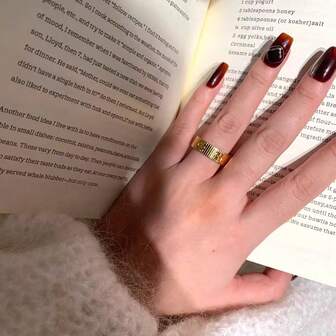 1pc Classic Striped Ring, Elegant Vintage Style Unisex Couple Ring, Minimalist Design