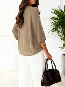 女士新款V领钩花镂空半透明落肩纽扣开衫，休闲时尚基础款轻薄宽松针织上衣，春夏秋季 - 卡其色 - 查看 4