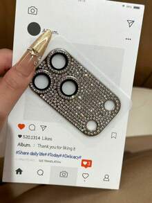 17Pro Max 镶钻镜头膜 全覆盖保护，奢华女神风，多色可选，适用于 17Pro，日常、办公、居家使用皆可。防水防震防摔防刮花。 - 彩色 - 查看 18