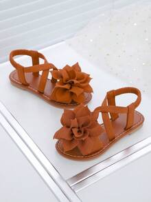 1 Paio di Sandali Piatti Marroni con Cinturini Floreali, Minimalisti con Cinturino Incrociato alla Caviglia, Punta Tonda con Suola Morbida, Sandali Casual Chic alla Romana, Adatti per Ragazze e Donne di Età Compresa tra 5-15 Anni, per Uso Quotidiano, Vacanze, Feste, Nuovi Arrivi Primavera/Estate 2026 - Castano - Visualizzare 4