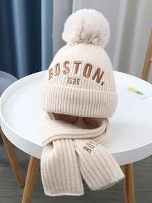 1 set Cappello lavorato a maglia con ricamo a lettera e pon pon per bambini, in maglia nera, ricamo a lettera, decorazione con pon pon, antivento e caldo per testa e collo, adatto per scuola, attività all'aperto, viaggi in autunno/inverno, accessori per bambini - 1 set - Visualizzare 10