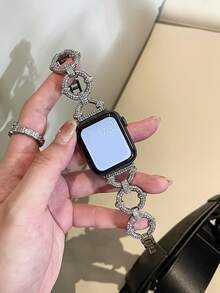 1pc Silver Women's Fashionable Metal Bracelet Strap 45/49/38/40/41/42/44mm, Compatible With Apple Watch Ultra/SE/SE2/10/9/8/7/6/5/4/3/2/1 - Silver - View 2