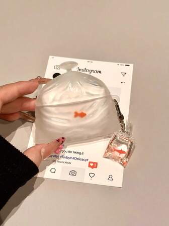 1个趣味创意透明金鱼图案硅胶保护套，兼容苹果第四代、第二代Pro、1/2/3代，时尚防震保护套（不含耳机）