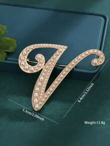 1pc Minimalist Elegant Pearl Letter Brooch, Complete Set Of 26 English Letters, Suitable For Accessorizing Sweaters, Coats, Suits In Autumn/Winter, Can Decorate Shirt Collars, Bags, Scarves, Hats, Hair Accessories, Suitable For Office, Dates, Parties And More, Compact And Versatile.