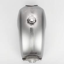 Universal Silver Cafe Racer Fuel Gas Tank 9L/2.4 Gallons Modified Fuel Tank - 銀色 - 查看 3