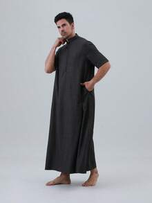 AL HARAMAIN Jubah dan Dishdasha Arab Pria, dengan Kerah Tegak Kecil. Kain Lembut dan Nyaman. Gaya Longgar dan Nyaman, Desain Lengan Pendek Sederhana, Dapat Dicuci dengan Tangan atau Mesin Cuci, Hadiah untuk Keluarga, Gaya Longgar, Cocok untuk Semua Musim, Cocok untuk Ramadan dan Acara Keagamaan Formal | Desain Leher Bulat | Tekstur Halus - Dark Grey - View 11