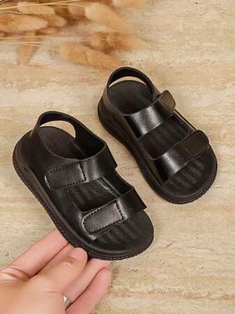 Sandalias romanas casuales y de moda para niños y niñas pequeños, nuevos estilos de sandalias planas para bebés, zapatos cómodos y versátiles para caminar