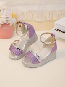 Đôi sandal đế xuồng màu tím óng ánh mộng mơ này dành cho trẻ em, thích hợp cho mùa hè, các bữa tiệc, đi biển, mặc thường ngày và vui chơi ngoài trời. - Màu tím - Xem 4