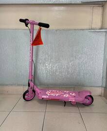 Electric Scooters - 彩色 - 查看 4