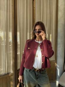 MORI 女士春秋新款针织开衫，休闲时尚街头风，金属纽扣圆领设计，适合通勤和日常穿着，纯酒红色毛衣上衣，适合新年、情人节等场合。 - 酒紅色 - 查看 5