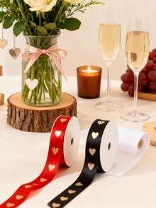 1 Rolle Festliches goldenes Herzmuster Band, rot-goldgeprägtes herzförmiges Band, 2,5cm 27,5m Polyester Filamentband, Blumengeschenkbox Schleife, Bouquet Binde, DIY Schleifenband für Geschenkverpackung, Valentinstag Geschenkverpackung Band, Valentinstag Party Geschenkaccessoires, perfektes Valentinstag Geschenkverpackung, Jahrestags-Feier - Verschiedenfarbig - Übersicht 5