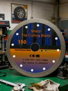 1 片切割片，底座由锰钢制成，刀头由优质水钻（人造水钻）和各种金属合金（钴、铜、锡、锌等）组成。