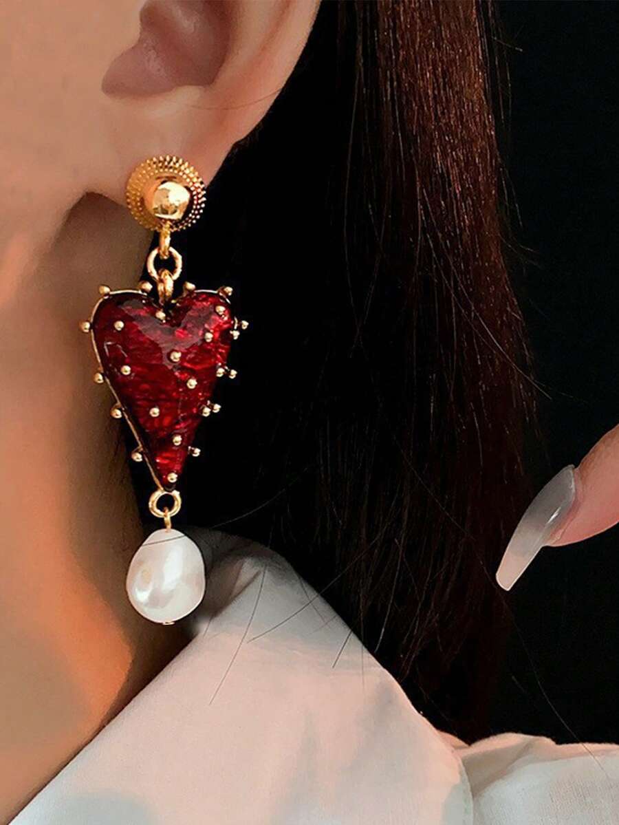 1PC European And American Heart-Shaped Strawberry Baroque Earrings, Light Luxury And High-End Style, Versatile Earrings, Court Style Retro Earrings