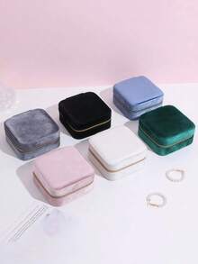 1个天鹅绒首饰盒，方形拉链首饰收纳盒，便携式旅行首饰盒，优雅首饰整理盒，可存放戒指、耳环、项链、口红和其他迷你化妆工具，天鹅绒外层，方便旅行和居家首饰收纳，也是开学季的必备品。 - 彩色 - 查看 11