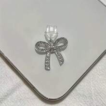 适用于 Lightning、Type-C 和安卓手机充电端口的镶钻星尘插头 - 銀色蝴蝶結 - 查看 6