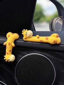 1 pieza Figura miniatura de jirafa linda y relajante - Decoración para monitor de computadora de oficina/tablero de automóvil, Encanto adorable de jirafa acostada, Ornamento para escritorio y decoración interior de automóvil que alivia el estrés