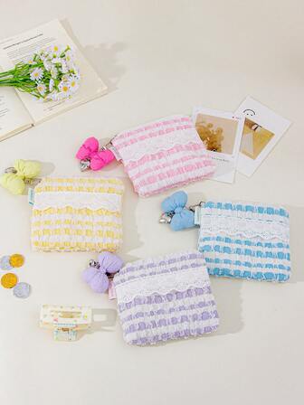 1 件装可爱零钱包，带蝴蝶结吊坠装饰蕾丝边设计，可作零钱包、迷你卫生巾收纳袋、可爱褶皱化妆包、带心形装饰的拉链口红收纳袋、马卡龙色卫生巾整理袋、小型化妆品收纳袋、女士零钱包、大容量卡片收纳袋