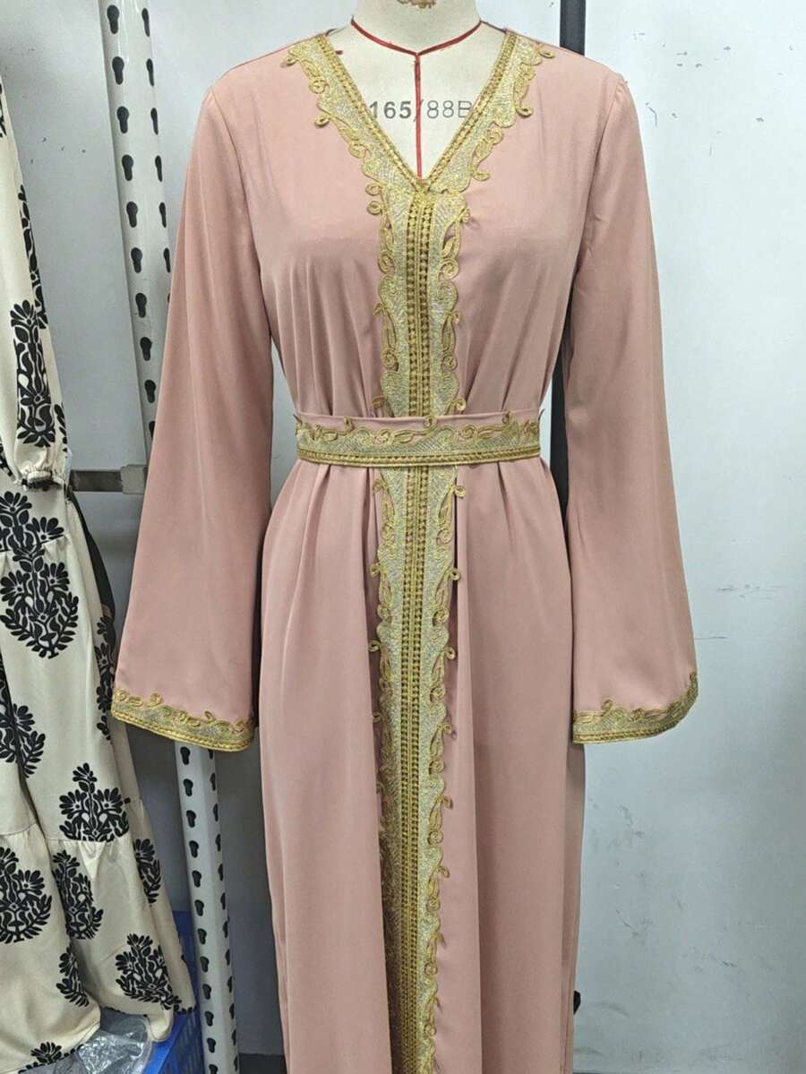 Rochie de damă, cu decolteu în V, cu centură de culoare contrastantă, cu mânecă lungă, în stil arab - Roz - Vizualizare 1