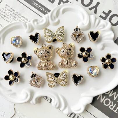 16pcs Gold Bear Shoe Charms, Gold Butterfly Decorations, Black & Gold Flower Shoe Clips, Shoe Flowers, DIY Accessories Suitable For Sandals, Slippers With Holes