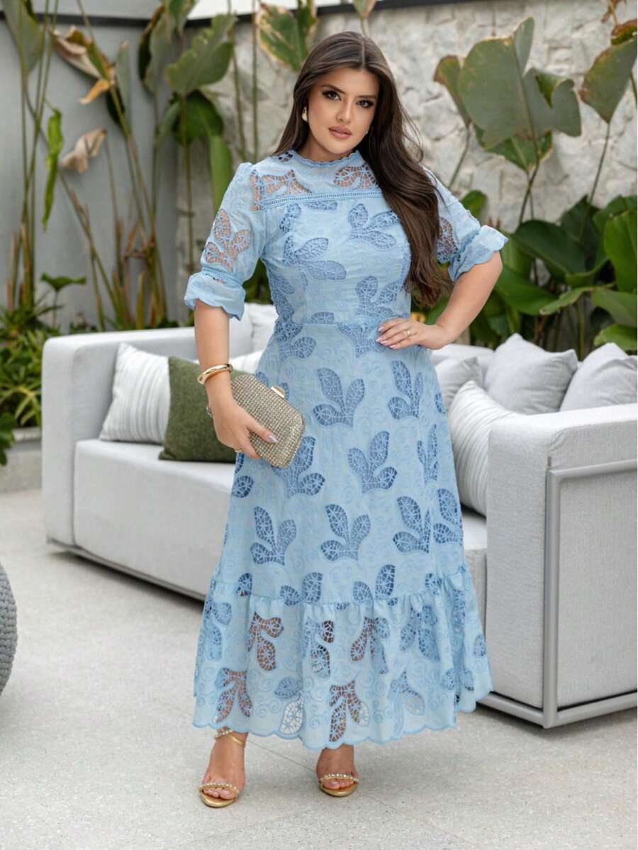 Livia Dress | Evangelical Dress | Long | Lace | Elegant Dress | Evangelical Fashion 2025 | Romantic Dress | Elegant Lace Dress | Ruffled Hem | Vacation | Half Sleeve | Casual Chic Look. - 淺藍色 - 查看 1