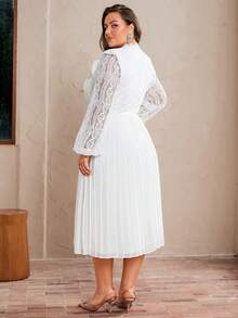 Simplee Robe maxi élégante à volants en dentelle contrastée pour femmes grandes tailles, nouvelle collection printemps. Convient pour les fêtes de Noël et du Nouvel An