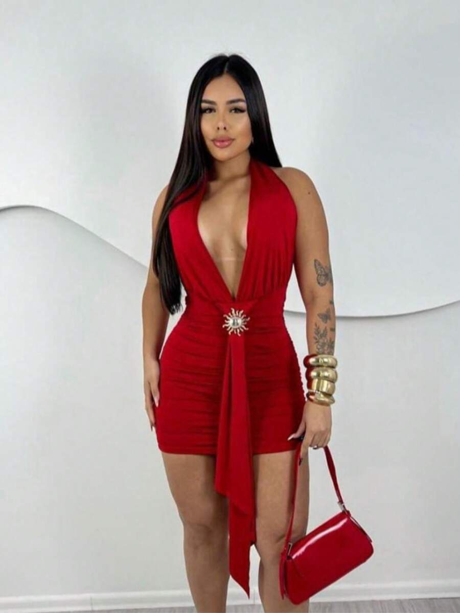 Women's Short Dress With Side Draping, Deep V-Neck, And A Sensual Front Drape Detail, Perfect For A Night Out Or Party, New For 2025. - 紅色 - 查看 1