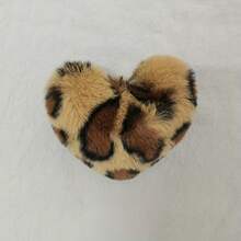 1个豹纹心形毛绒装饰品 - 柔软蓬松的钥匙扣挂件，可用于包包、发饰、手机壳等 - 耐用面料，豹纹图案，可爱钥匙扣配件，包包装饰，俏皮设计，豹纹心形钥匙扣吊坠，适合情侣和家庭，情人节礼物吊坠 - 彩色 - 查看 17