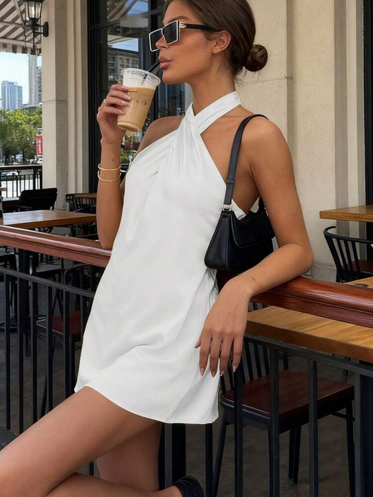 ストリート シンプル セクシー バックレス ストレート ショルダー noスリーブ クロス ホルターネック 鍛造 無地ドレス ホルターツイストタイバック ミニシルキーボディコンドレス、春夏 - ホワイト - 見る 2