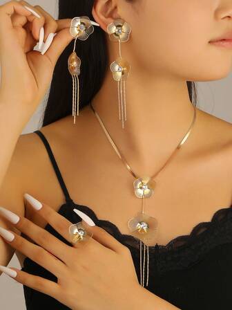 4pcs Luxury Fashion New Floral Jewelry Set Including Earrings, Necklace, Ring, Vintage Elegant High-End Suitable For Daily, Party, Wedding, Birthday, Engagement
