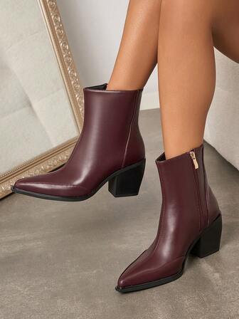 מגפיים מערביים שחורים לנשים עם רוכסן צד, בטנת עור פטנט, שרוכים, מגפי אופנוע, מגפי צ'לסי עבים, מגפי רטרו רפויים עם סוליה גבוהה וחלקה לשנת 2025, מגפיים שחורים אופנתיים לסתיו/חורף, מגפיים חמים ונוחים בצבע אחיד לסתיו/חורף, מגפיים אופנתיים עם עקב גבוה ועבה לחורף, מתאים לשילוב עם קפוצ'ונים, חיוני לסתיו/חורף, יום האהבה, ליל כל הקדושים, חג המולד