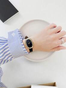 1pc Women's Retro Minimalist Style Bar Scale Quartz Leather Belt Watch, Suitable For Daily Decoration - Black - View 2